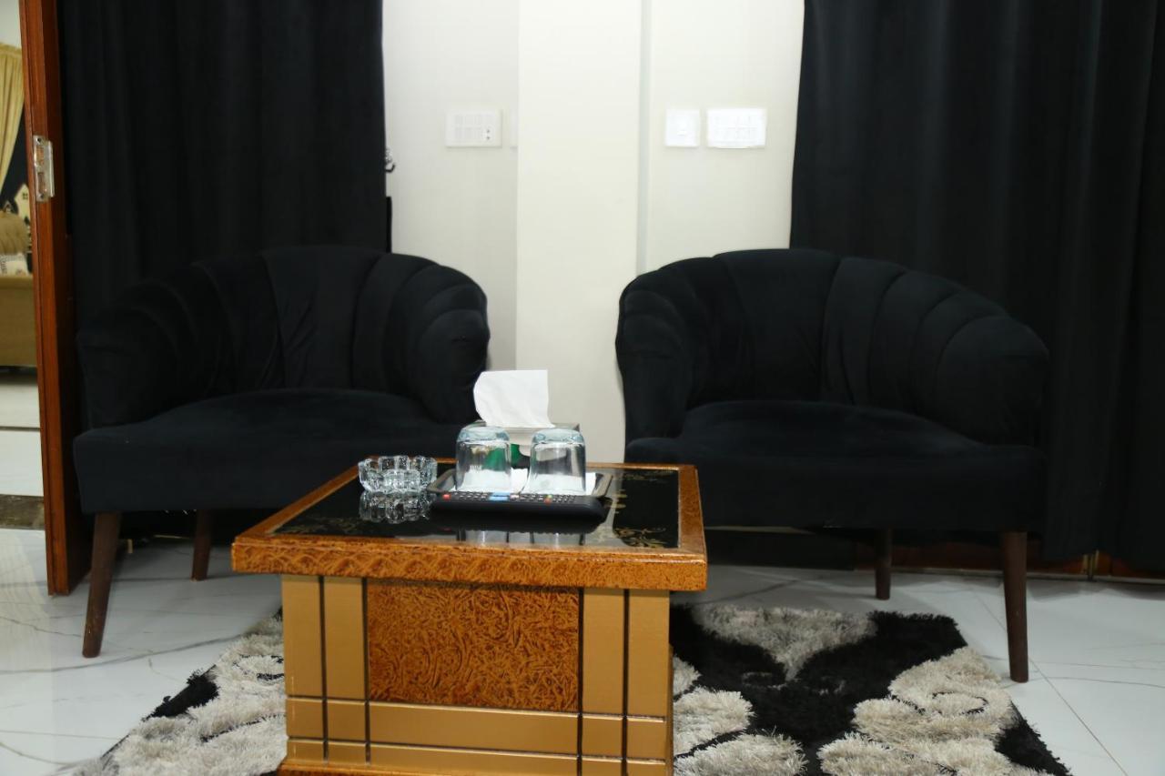 Bed and Breakfast Grand Royal Islamabad Exterior foto