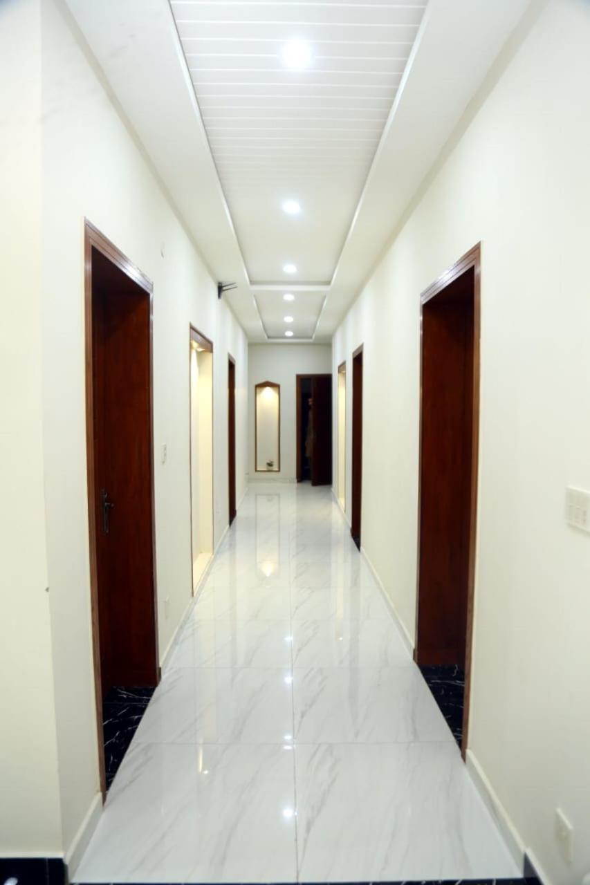 Bed and Breakfast Grand Royal Islamabad Exterior foto
